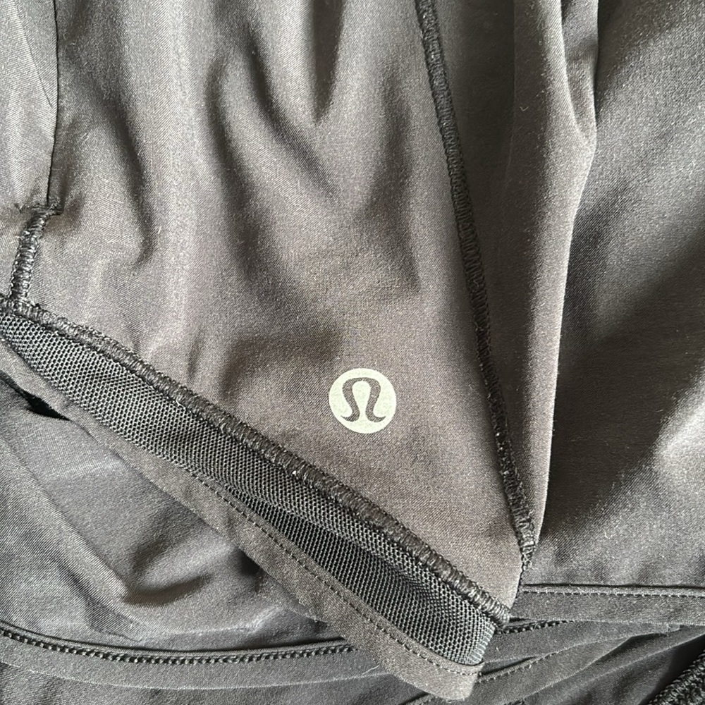 Lululemon Hotty Hot Lined Shorts 2.5" Size 8 Reg Style: W7AGUR - Picture 7 of 12
